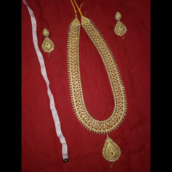 Indian Jewelry Set - Picture 4 of 7